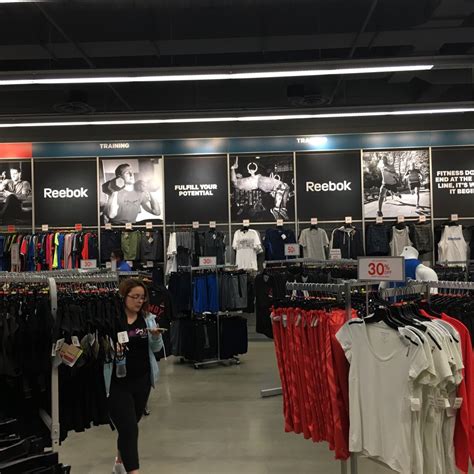 adidas outlet store somerville.